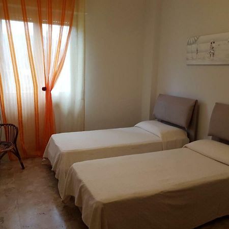 Villa Lorenzo Primo Piano Camaiore Bagian luar foto