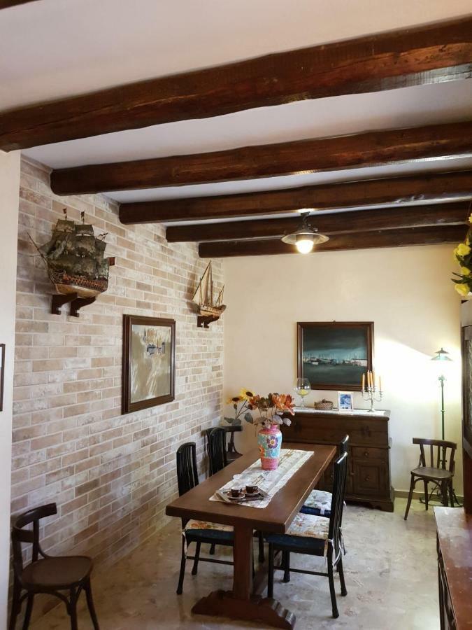 Villa Lorenzo Primo Piano Camaiore Bagian luar foto